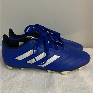 Adidas kids Blue/white unisex lace up Soccer Cleats size 3.5
